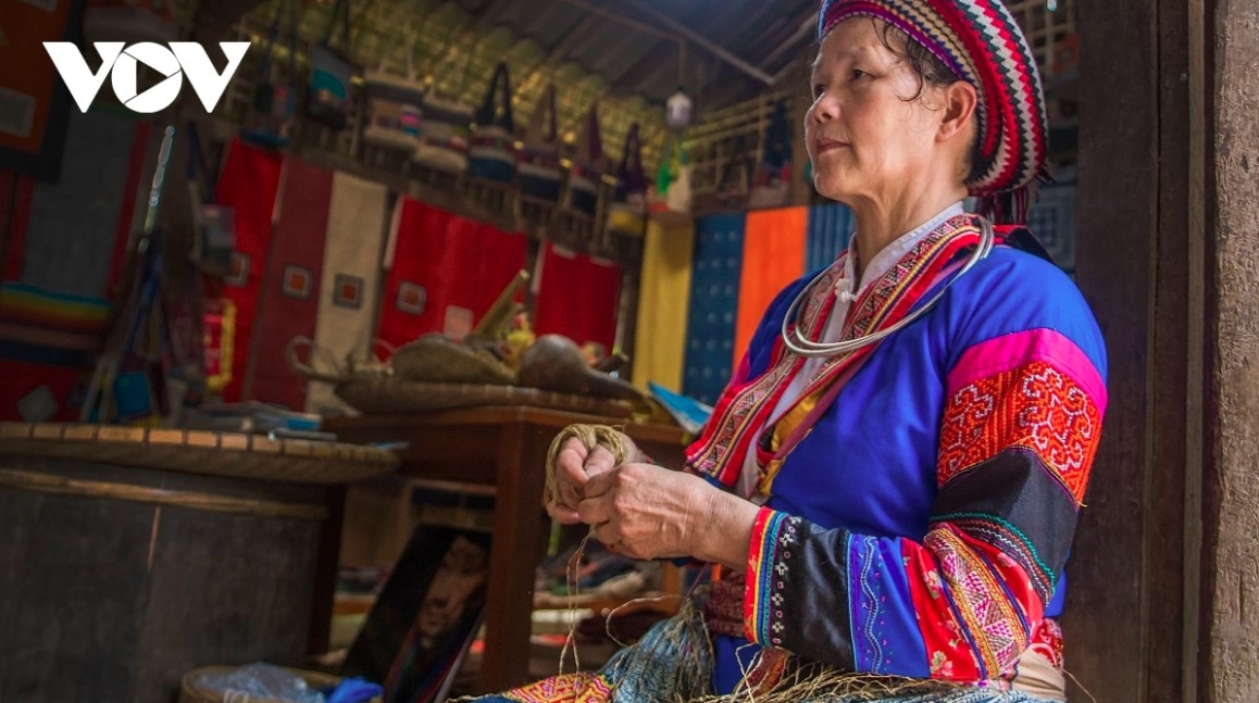 the mong legacy of linen weaving on dong van karst plateau picture 9