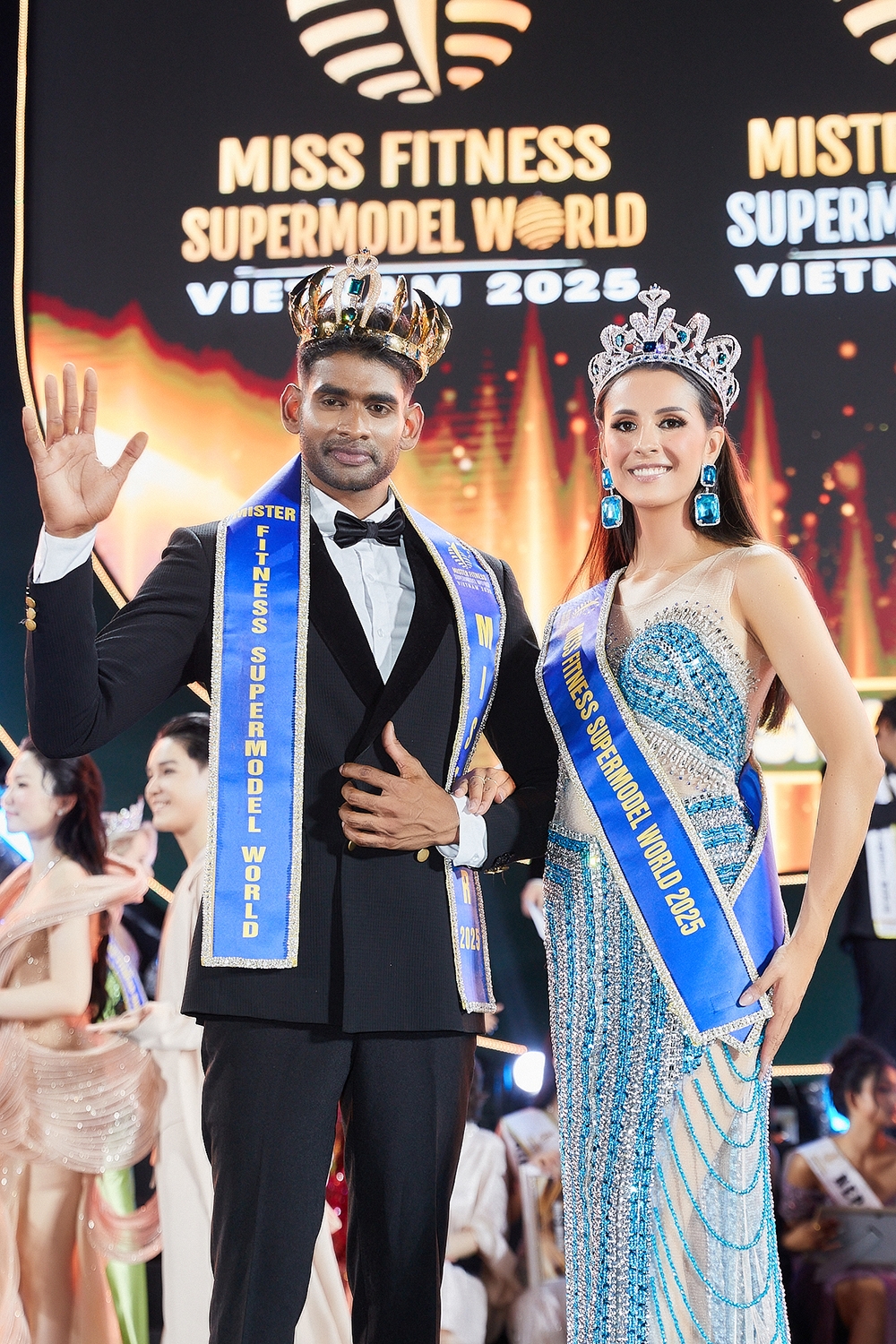 Đại diện canada, srilanka đăng quang miss mister fitness supermodel world 2025 hình ảnh 1 Dai dien canada, srilanka dang quang miss mister fitness supermodel world 2025 hinh anh 1