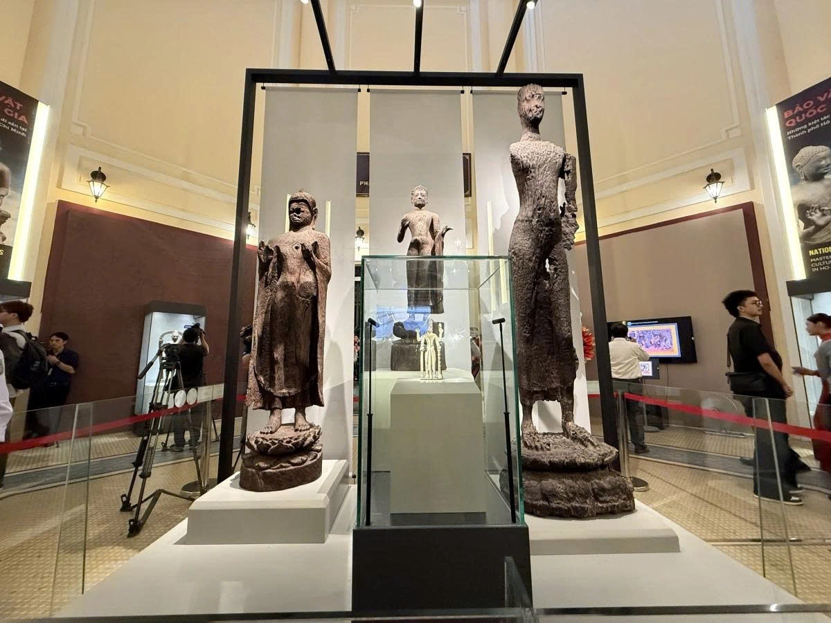 17 national treasures go on display in hcm city for first time picture 1 17 national treasures go on display in hcm city for first time picture 1