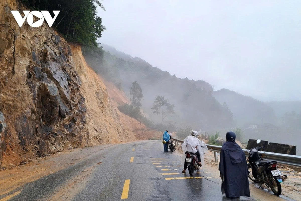 heavy rain poses high risk of flash floods, landslides in northern vietnam picture 1 heavy rain poses high risk of flash floods, landslides in northern vietnam picture 1