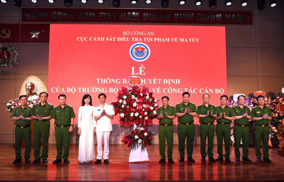 Đại tá ngô thanh bình giữ chức cục trưởng cục cảnh sát điều tra tội phạm về ma túy hình ảnh 1 Dai ta ngo thanh binh giu chuc cuc truong cuc canh sat dieu tra toi pham ve ma tuy hinh anh 1