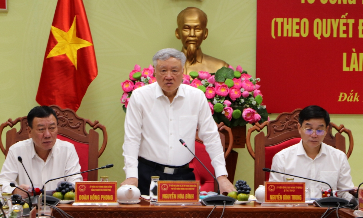Phó Thủ tướng Nguyễn Hòa Bình yêu cầu Đắk Lắk xử lý dứt điểm vụ việc tồn đọng