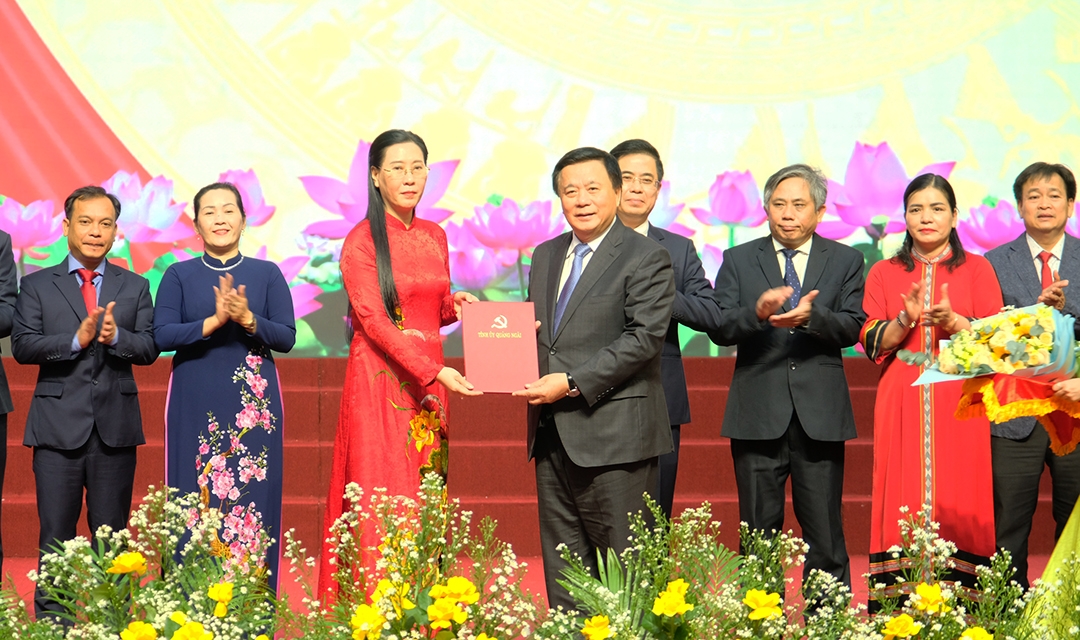 ban chấp hành Đảng bộ tỉnh quảng ngãi mới nhiệm kỳ 2020-2025 có 68 ủy viên hình ảnh 2 ban chap hanh Dang bo tinh quang ngai moi nhiem ky 2020-2025 co 68 uy vien hinh anh 2