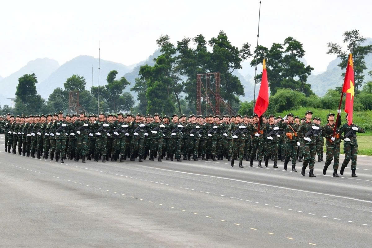 parade units begin first rehearsal for 80th national day celebration picture 1 parade units begin first rehearsal for 80th national day celebration picture 1