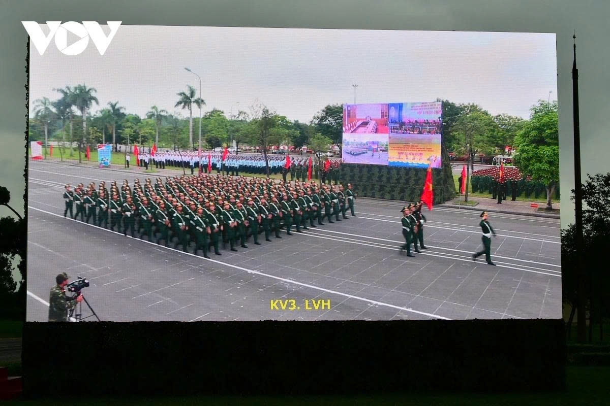 parade units begin first rehearsal for 80th national day celebration picture 2 parade units begin first rehearsal for 80th national day celebration picture 2