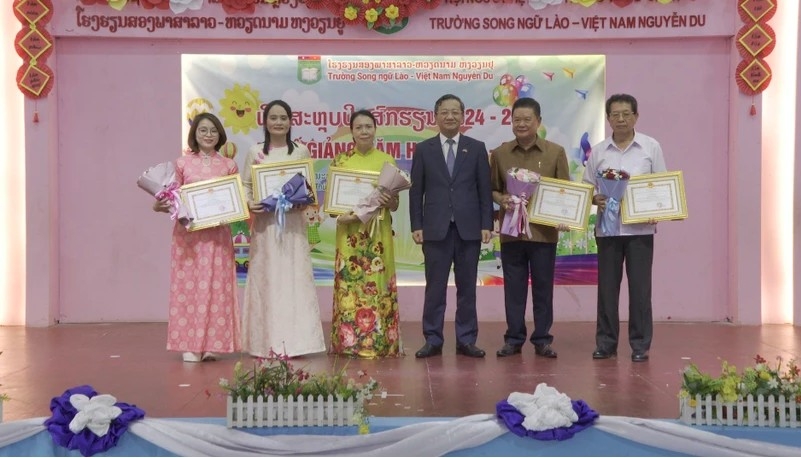 nguyen du bilingual school a bridge of vietnam laos friendship ambassador picture 1 nguyen du bilingual school a bridge of vietnam laos friendship ambassador picture 1