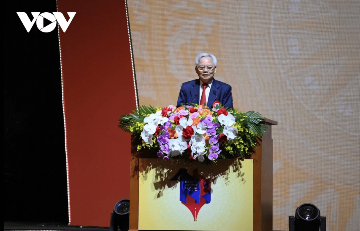senior leaders attend ceremony marking 100 years of vietnamese revolutionary press picture 6 senior leaders attend ceremony marking 100 years of vietnamese revolutionary press picture 6