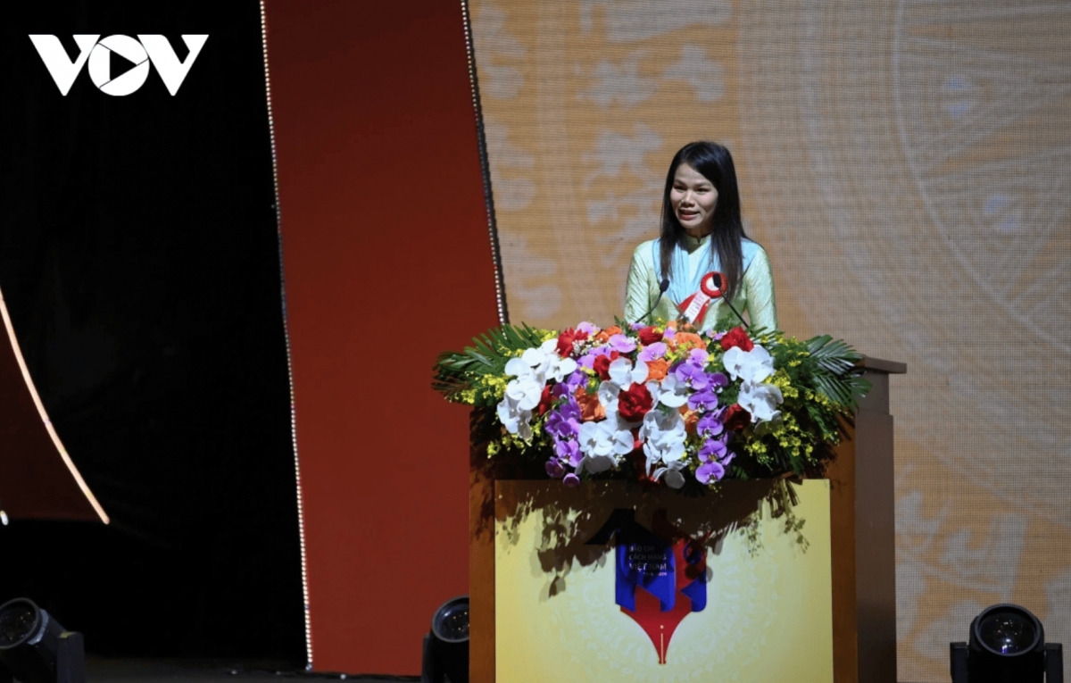 senior leaders attend ceremony marking 100 years of vietnamese revolutionary press picture 7 senior leaders attend ceremony marking 100 years of vietnamese revolutionary press picture 7