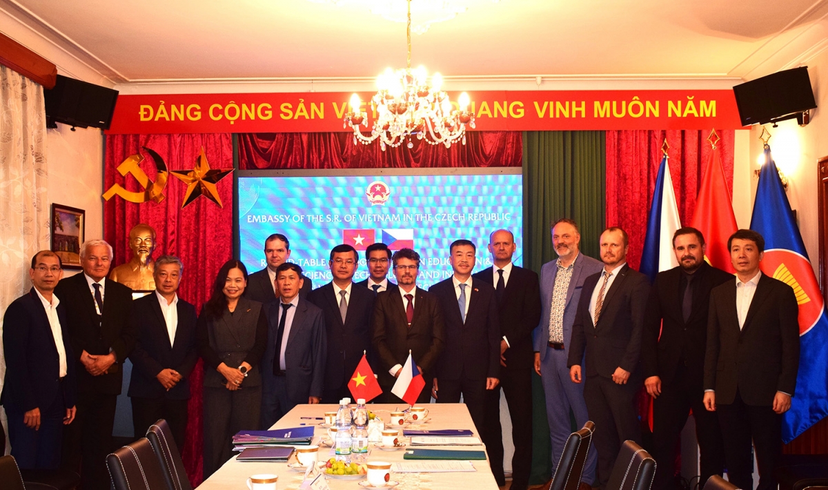 Tăng cường hợp tác giáo dục-đào tạo giữa Việt Nam-Cộng hòa Séc