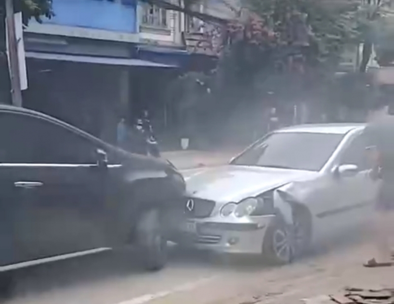 tài xế ô tô phê ma túy, chở theo con gái rồi gây tai nạn hình ảnh 1 tai xe o to phe ma tuy, cho theo con gai roi gay tai nan hinh anh 1
