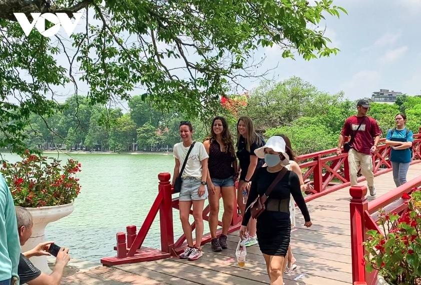 uk newspaper reveals eight top holiday spots in vietnam picture 1 uk newspaper reveals eight top holiday spots in vietnam picture 1