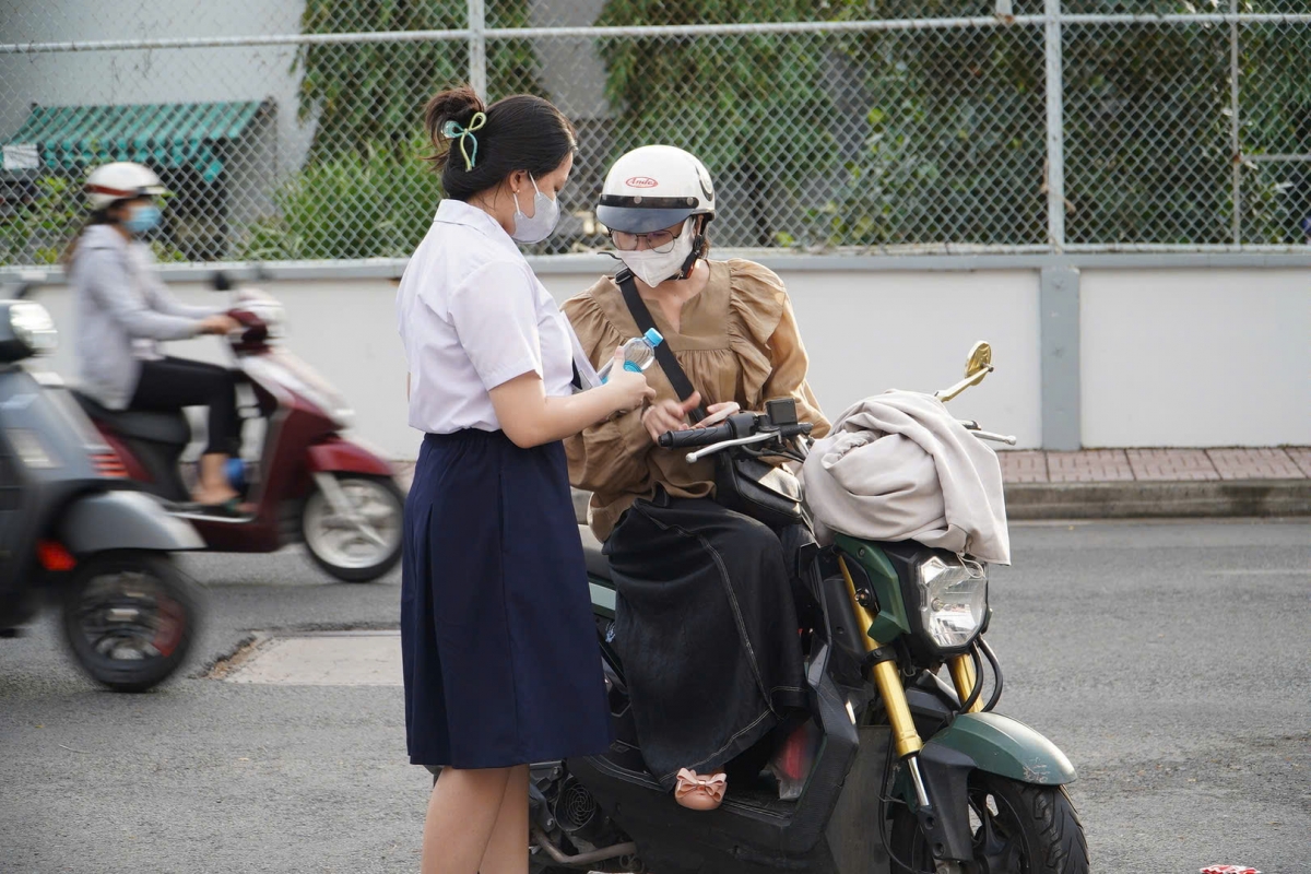 Một thí sinh tại TP.HCM được thay đổi điểm thi vì hỏng xe