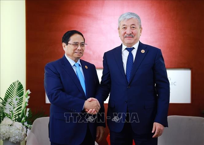 Thủ tướng Chính phủ Phạm Minh Chính gặp Thủ tướng Kyrgyzstan