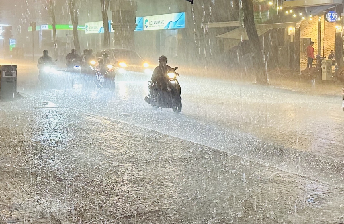 thời tiết hôm nay 13 6 trung trung bộ và tây nguyên có mưa to đến rất to hình ảnh 1 thoi tiet hom nay 13 6 trung trung bo va tay nguyen co mua to den rat to hinh anh 1