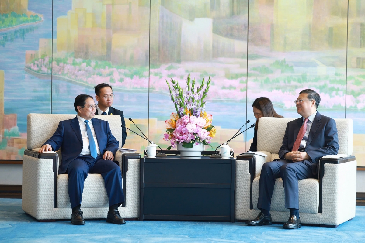 thủ tướng phạm minh chính hội kiến bí thư thành ủy thượng hải hình ảnh 1 thu tuong pham minh chinh hoi kien bi thu thanh uy thuong hai hinh anh 1