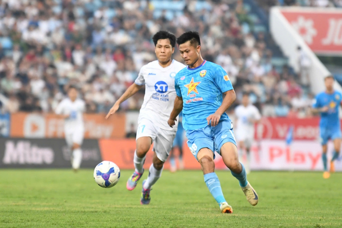 kết quả v-league hôm nay 22 6 nam Định giành thắng lợi ngày nâng cúp vô địch hình ảnh 26 ket qua v-league hom nay 22 6 nam Dinh gianh thang loi ngay nang cup vo dich hinh anh 26