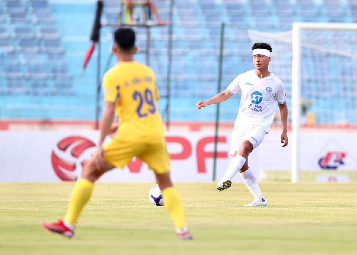 nam Định vô địch v-league 2024 2025, cuộc chiến trụ hạng căng như dây đàn hình ảnh 7 nam Dinh vo dich v-league 2024 2025, cuoc chien tru hang cang nhu day dan hinh anh 7