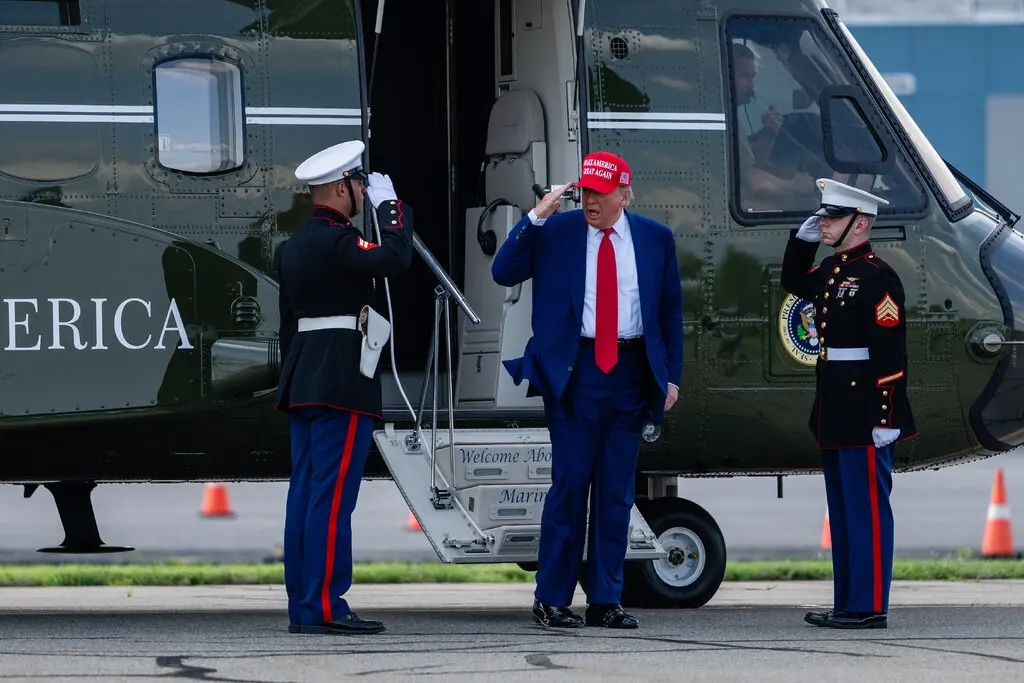 Canh bạc mạo hiểm của ông Trump mà 4 đời Tổng thống Mỹ đều né tránh