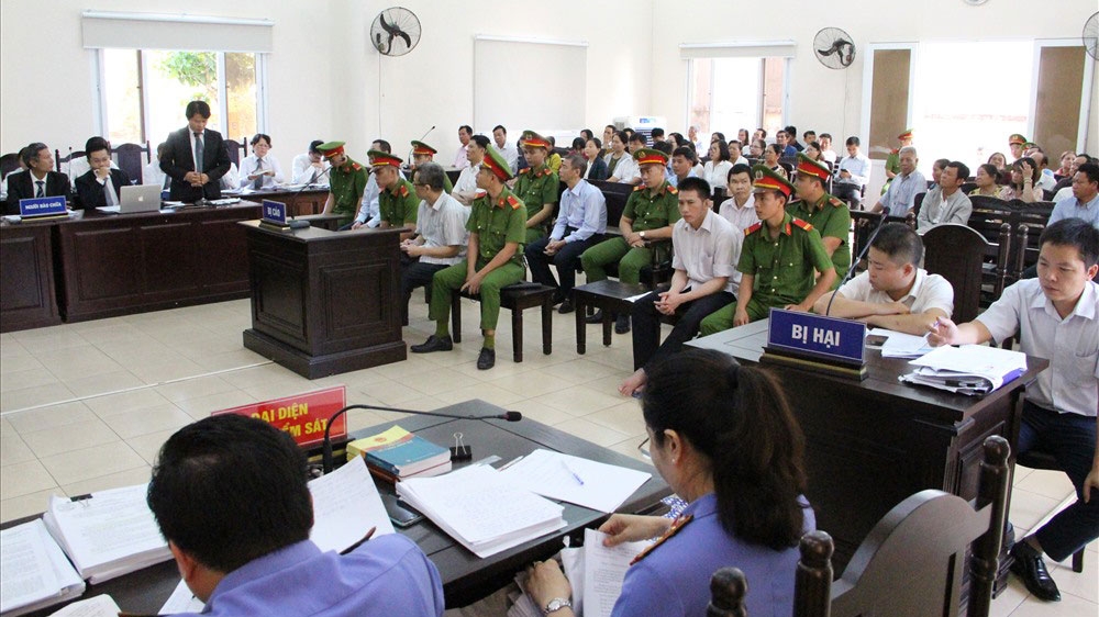 khiếu nại đình chỉ điều tra, cựu bí thư bến cát yêu cầu minh oan hình ảnh 3 khieu nai dinh chi dieu tra, cuu bi thu ben cat yeu cau minh oan hinh anh 3