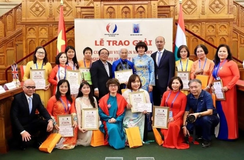 writing contest highlights life of vietnamese women abroad picture 1 writing contest highlights life of vietnamese women abroad picture 1