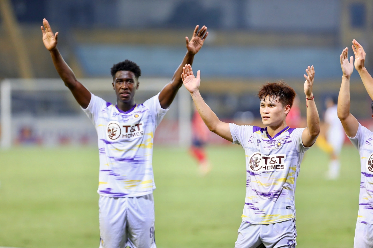 hà nội fc nhận giải nhì ở quy nhơn, cahn và thể công viettel tranh hạng ba hình ảnh 1 ha noi fc nhan giai nhi o quy nhon, cahn va the cong viettel tranh hang ba hinh anh 1