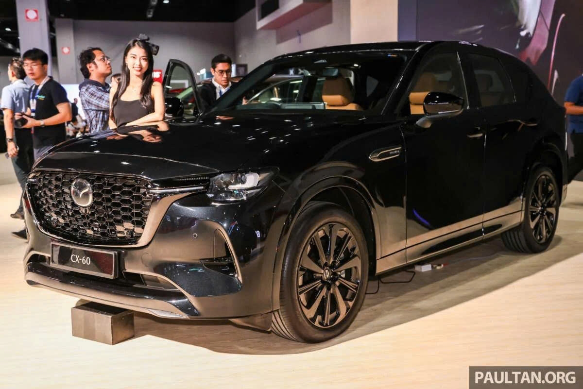 Hình ảnh Mazda CX-60 được trưng bày tại Triển lãm ô tô quốc tế Kuala Lumpur (KLIMS) năm 2024.