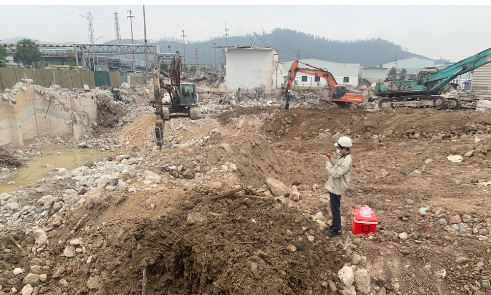chôn lấp 95 tấn chất thải, xả thải, người đàn ông ở bắc ninh bị phạt 300 triệu hình ảnh 1 chon lap 95 tan chat thai, xa thai, nguoi dan ong o bac ninh bi phat 300 trieu hinh anh 1