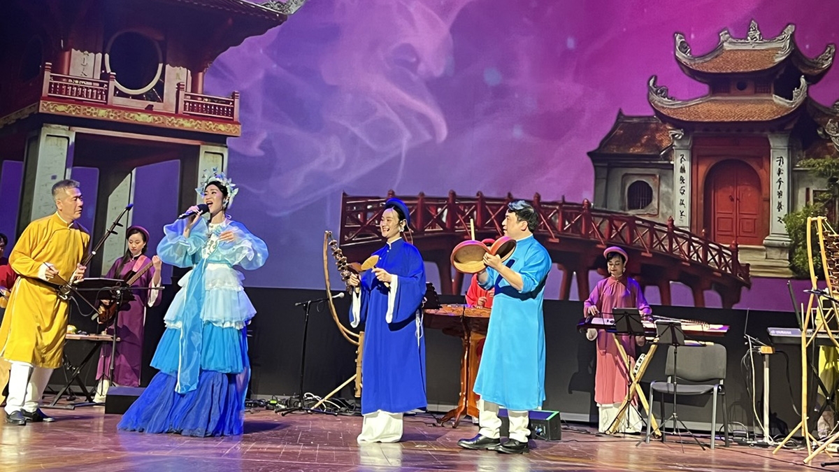 chuong trinh tinh hoa van hoa viet nam tham tinh huu nghi viet nam - ba lan hinh anh 9