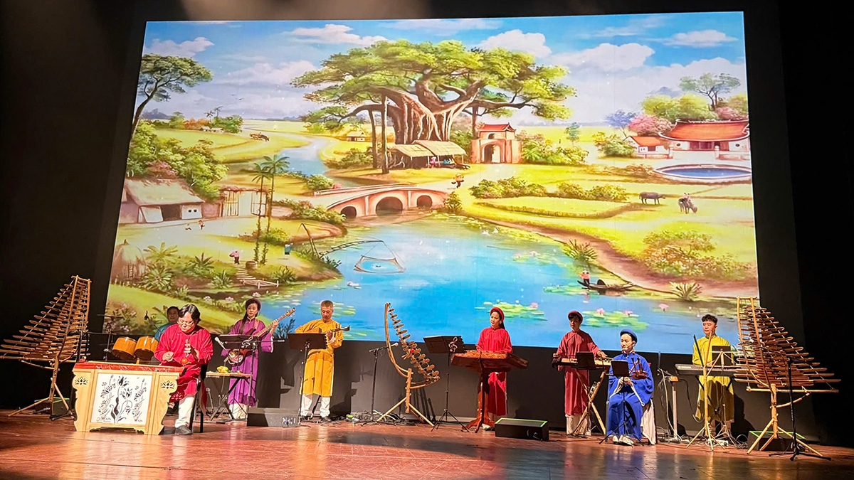 chuong trinh tinh hoa van hoa viet nam tham tinh huu nghi viet nam - ba lan hinh anh 12