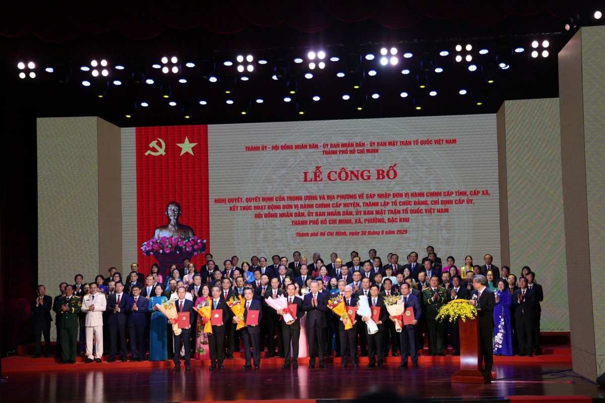 Ông nguyễn văn nên làm bí thư thành ủy tp.hcm sau sáp nhập hình ảnh 1 Ong nguyen van nen lam bi thu thanh uy tp.hcm sau sap nhap hinh anh 1