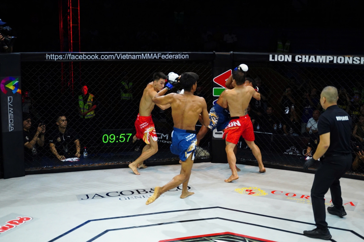lion championship 24 vĐv việt nam áp đảo các võ sĩ trung quốc và campuchia hình ảnh 3 lion championship 24 vDv viet nam ap dao cac vo si trung quoc va campuchia hinh anh 3