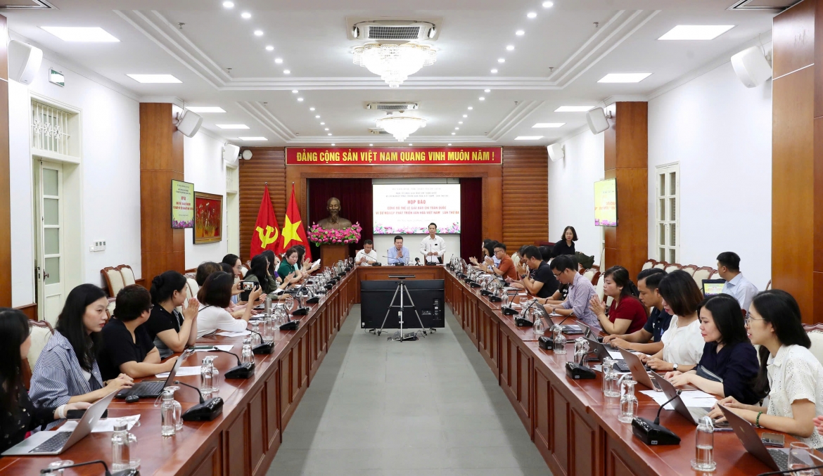 Doi ten, mo rong quy mo, giai bao chi ve van hoa tro lai voi dien mao moi hinh anh 2
