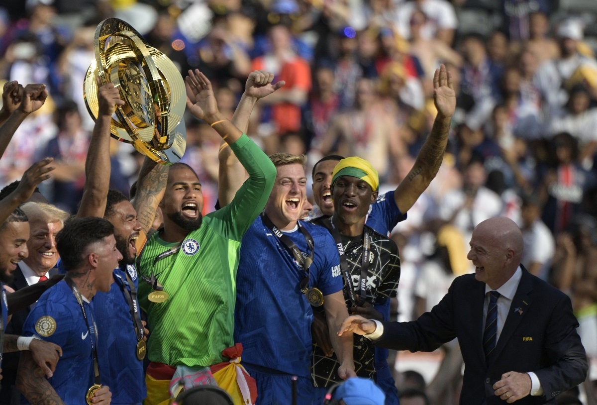 bung no cam xuc khoanh khac dan sao chelsea nhan danh hieu club world cup hinh anh 8