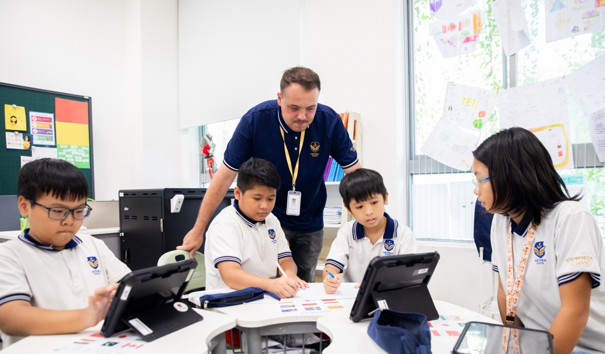victoria school trien khai giao duc ai nhan ai, kien tao cong dan so toan dien hinh anh 3