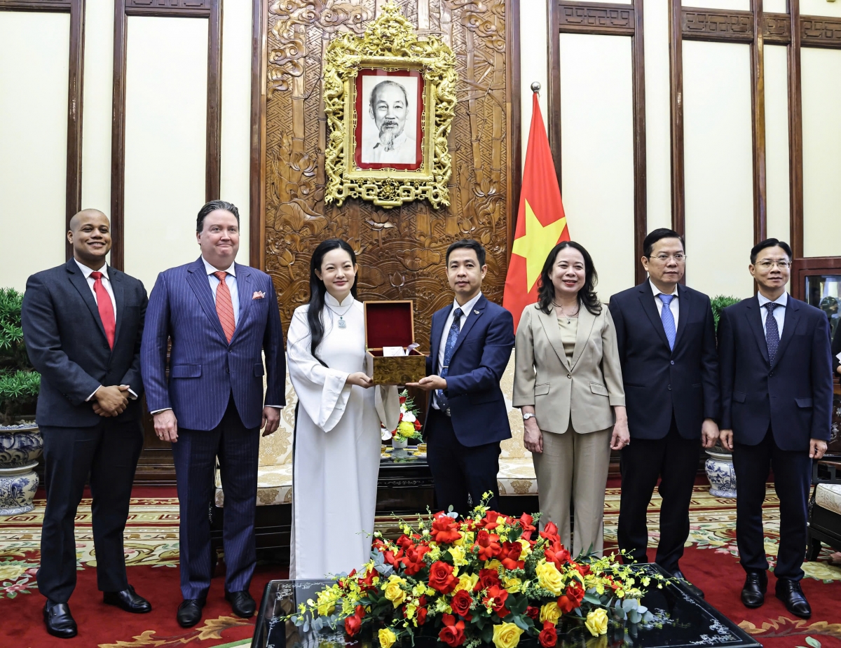 phó chủ tịch nước võ thị Ánh xuân tiếp nữ phi hành gia amanda nguyễn hình ảnh 2 pho chu tich nuoc vo thi Anh xuan tiep nu phi hanh gia amanda nguyen hinh anh 2