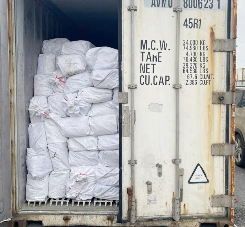 khởi tố vụ án xuất khống 1.400 tấn chân gà đông lạnh, trốn thuế 7 tỷ đồng hình ảnh 1 khoi to vu an xuat khong 1.400 tan chan ga dong lanh, tron thue 7 ty dong hinh anh 1