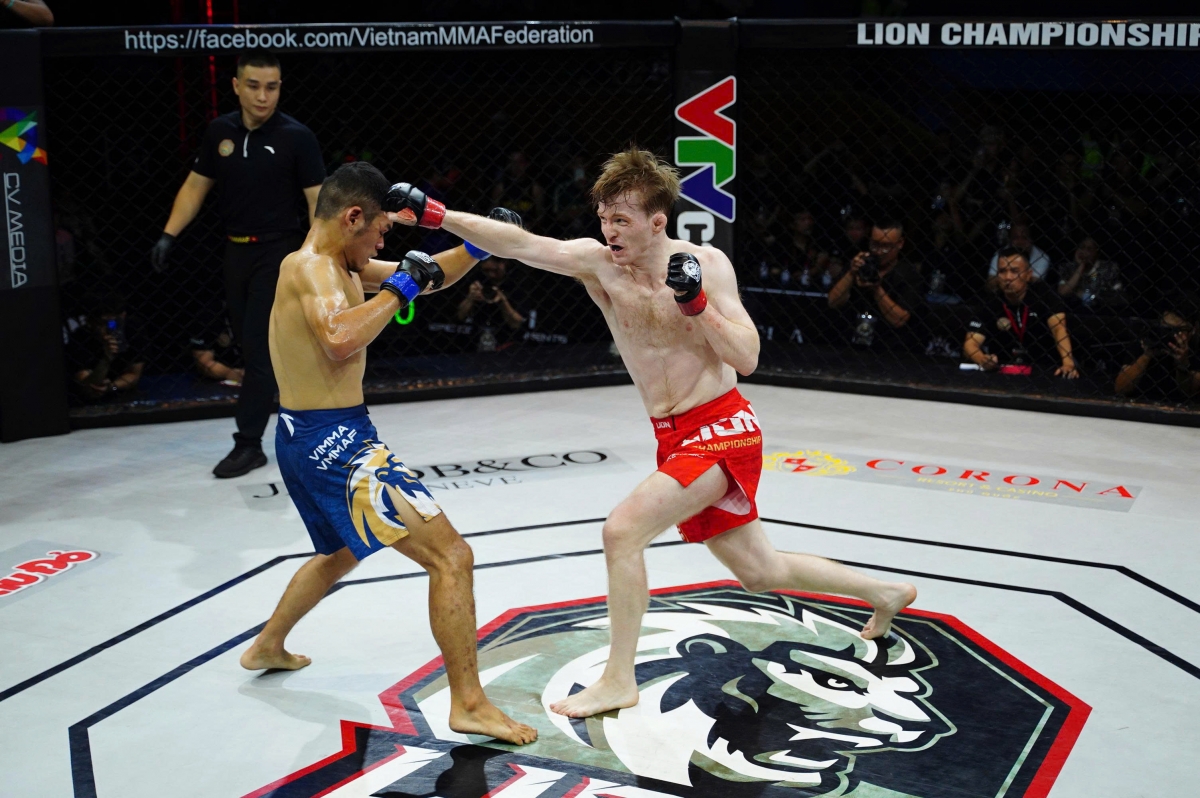 lion championship 24 vĐv việt nam áp đảo các võ sĩ trung quốc và campuchia hình ảnh 12 lion championship 24 vDv viet nam ap dao cac vo si trung quoc va campuchia hinh anh 12