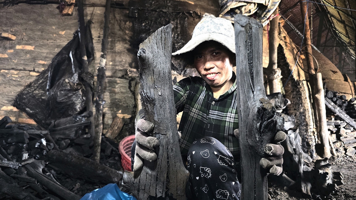 nghề hầm than ven sông cửa lớn hình ảnh 13 nghe ham than ven song cua lon hinh anh 13