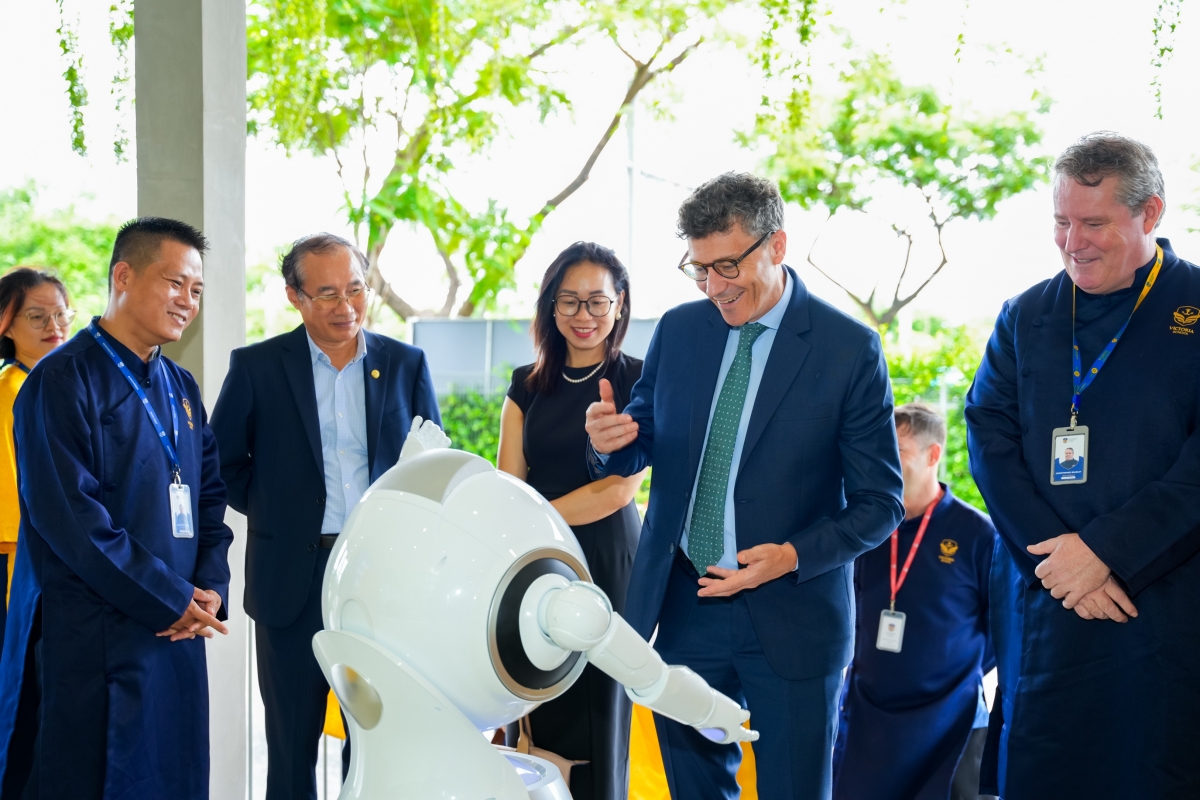 victoria school triển khai giáo dục ai nhân ái, kiến tạo công dân số toàn diện hình ảnh 9 victoria school trien khai giao duc ai nhan ai, kien tao cong dan so toan dien hinh anh 9