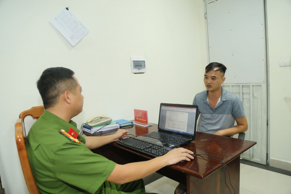 bắt giữ tài xế ô tô đánh người giữa đường ở bắc ninh hình ảnh 2 bat giu tai xe o to danh nguoi giua duong o bac ninh hinh anh 2