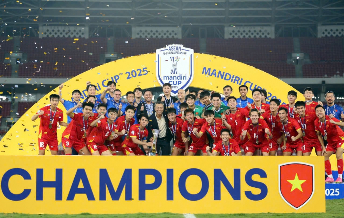 chu tich vff noi dieu bat ngo sau khi u23 viet nam lan thu 3 lien tiep vo dich Dong nam A hinh anh 4
