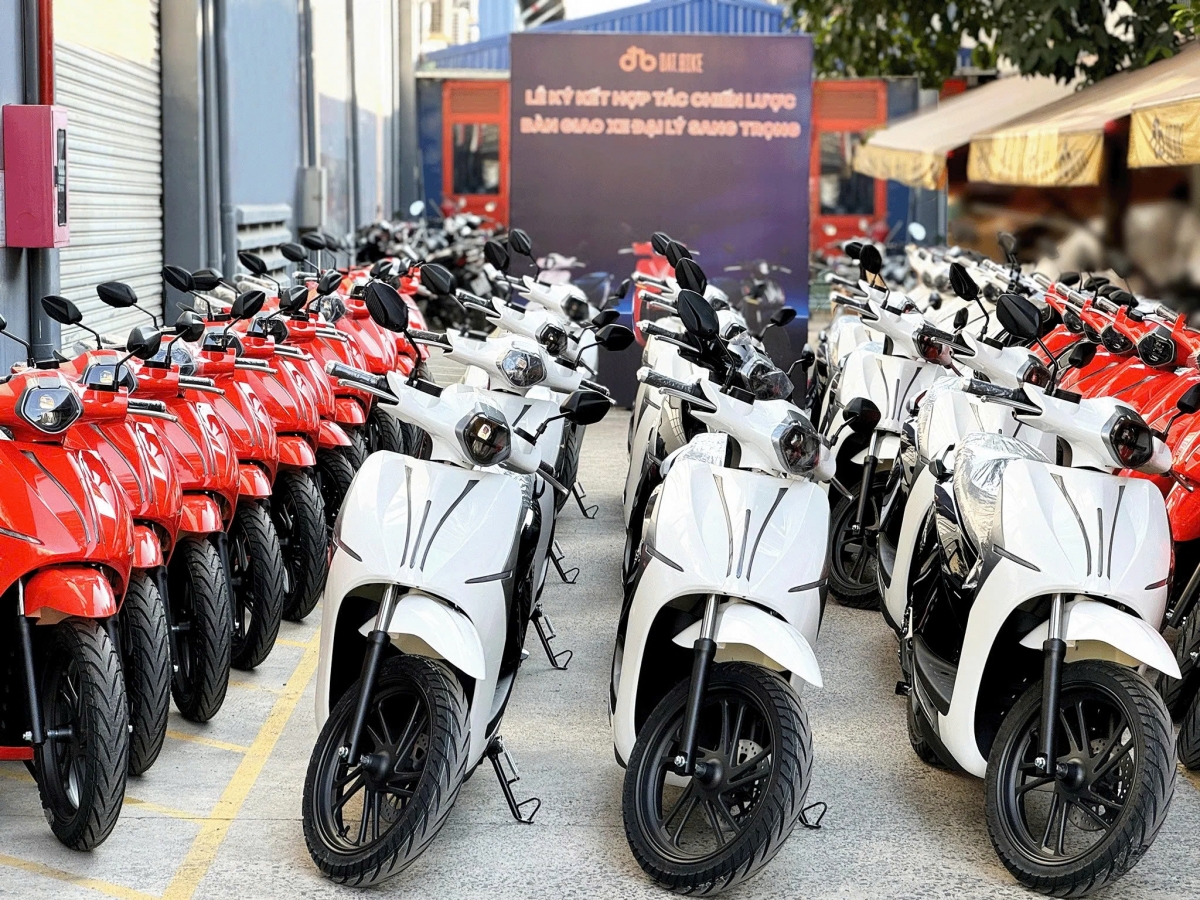 Bài toán chuyển đổi xe máy chạy xăng của Hà Nội và cơ hội từ chuyển đổi xanh