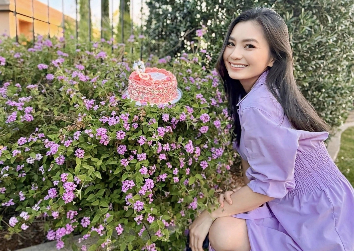 sao việt 8 7 nhã phương khoe lưng trần gợi cảm hình ảnh 7 sao viet 8 7 nha phuong khoe lung tran goi cam hinh anh 7