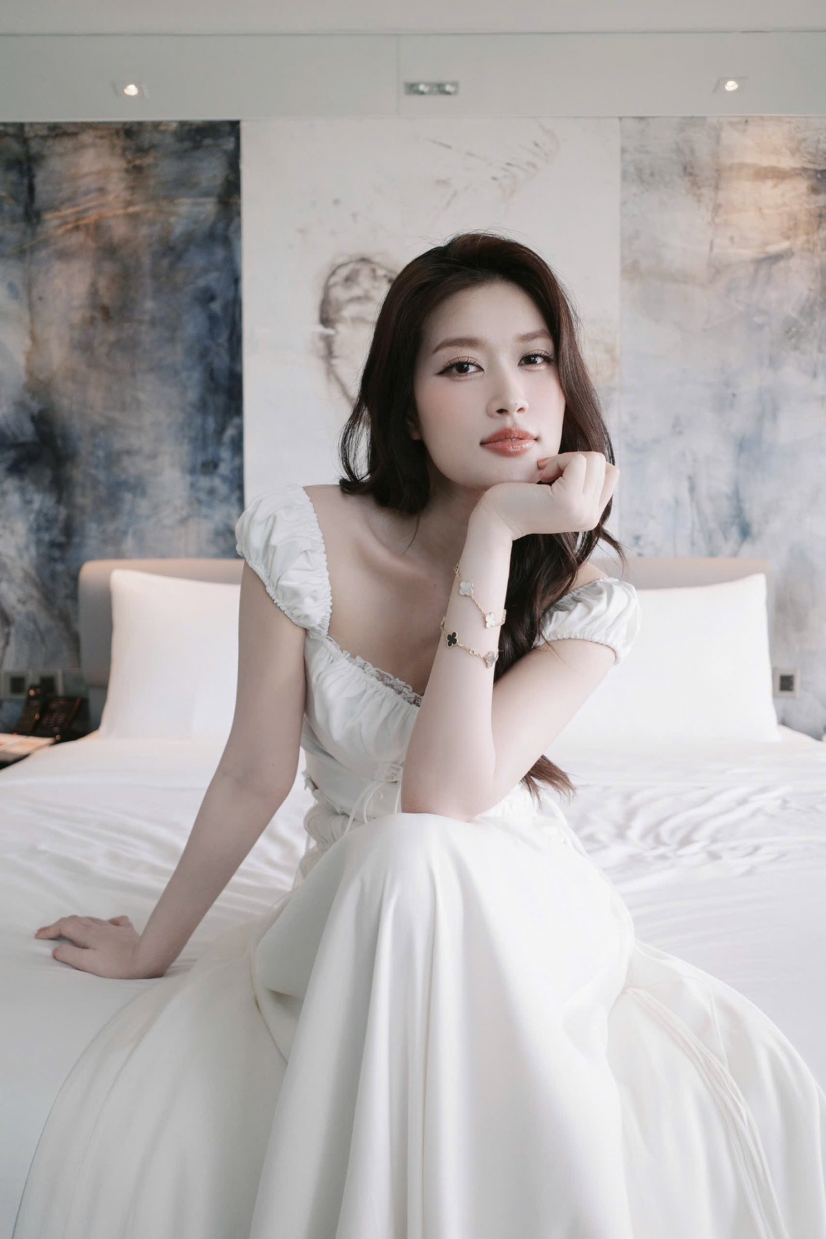 sao việt 7 7 lệ quyên và lâm bảo châu đi du thuyền ngắm hoàng hôn hình ảnh 2 sao viet 7 7 le quyen va lam bao chau di du thuyen ngam hoang hon hinh anh 2