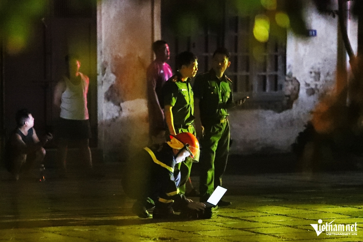 sau loat tieng no vang troi, kho xuong o ha noi boc chay ngun ngut hinh anh 5