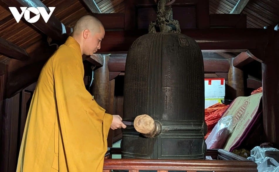 bat nha bell ritual echoes at over 18,000 pagodas to pray for national peace picture 7 bat nha bell ritual echoes at over 18,000 pagodas to pray for national peace picture 7