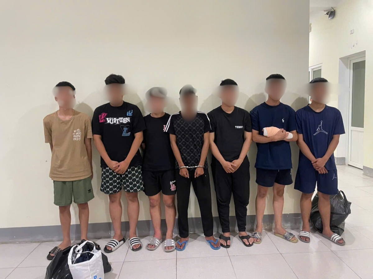 Bắt nhóm đối tượng dùng hung khí truy đuổi nhau đến khu vực cấp cứu bệnh viện