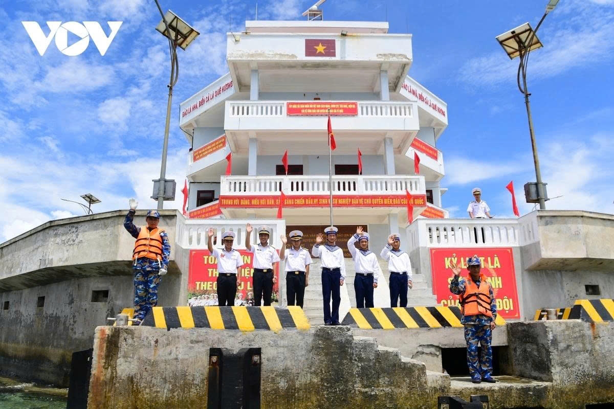 resilient vitality of emerged and submerged features in the spratly archipelago picture 8 resilient vitality of emerged and submerged features in the spratly archipelago picture 8