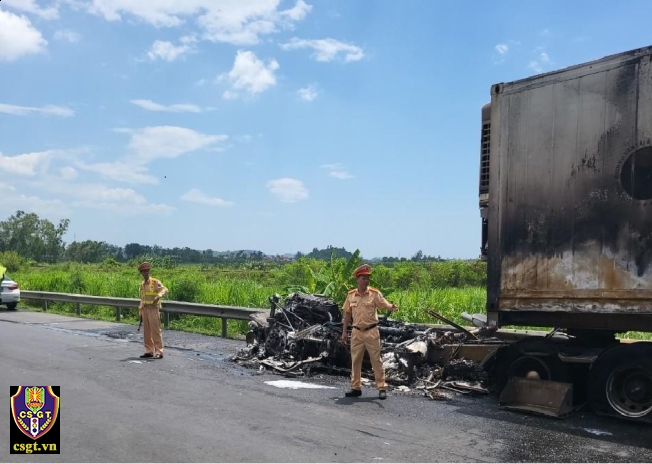 những lưu ý để ô tô không trở thành quả bom nhiệt ngày nắng nóng hình ảnh 1 nhung luu y de o to khong tro thanh qua bom nhiet ngay nang nong hinh anh 1