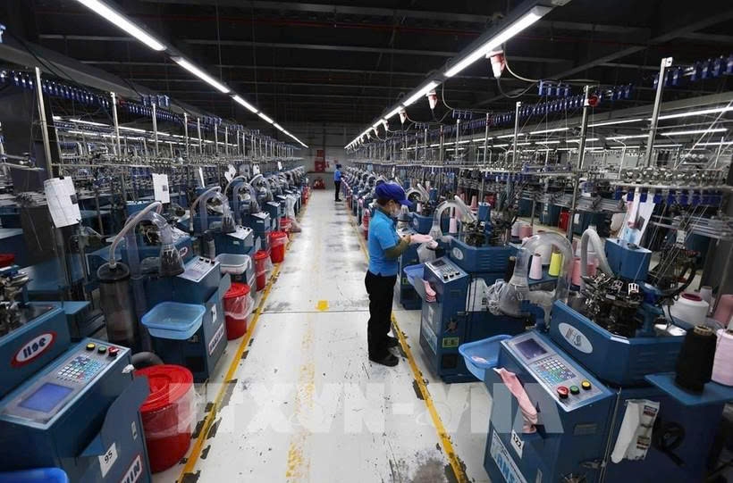 foreign investors show strong confidence in vietnam s long-term investment potential picture 1 foreign investors show strong confidence in vietnam s long-term investment potential picture 1